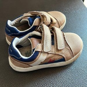 Used. In good condition Geox sneakers